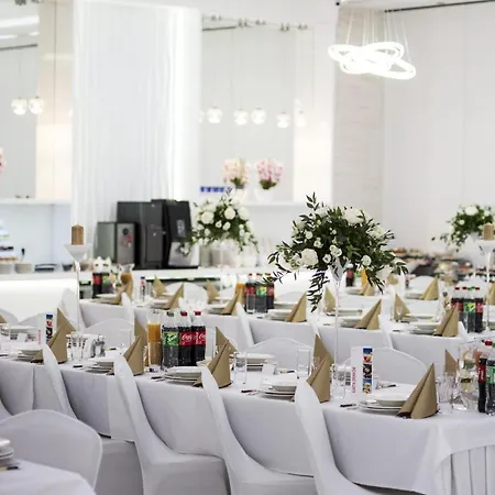 Hotel apartamentowy Ambrozja 3*