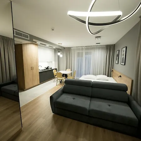 Apartahotel Ambrozja 3*
