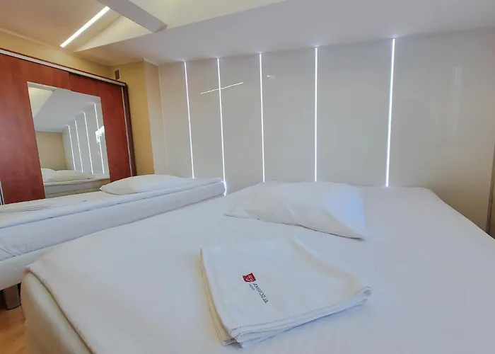 Hotel apartamentowy Ambrozja 3*